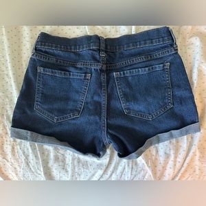 Old Navy semi fitted jean shorts, Size 2, Dark Wash